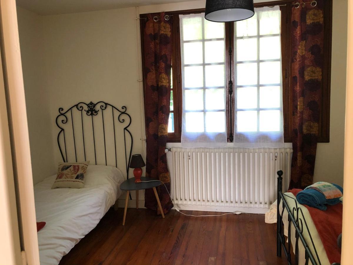 Chez Firmin "Les Ombrages" Mesnac Exterior foto